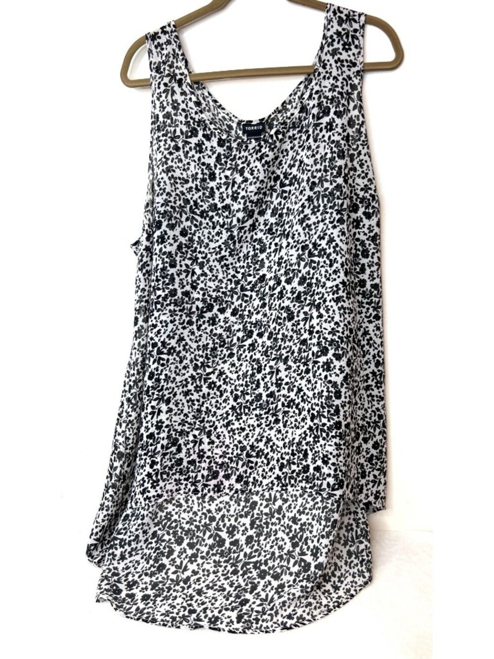 Torrid 3 3X Black White Floral Sheer Tank Top Tunic Swim Cover High Low Flowy